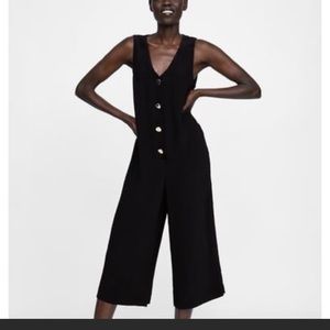 Zara Black Buttoned Jumpsuit size S